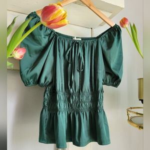NWOT FLOWER AND FEATHER Beautiful off the shoulder Green Silky Top